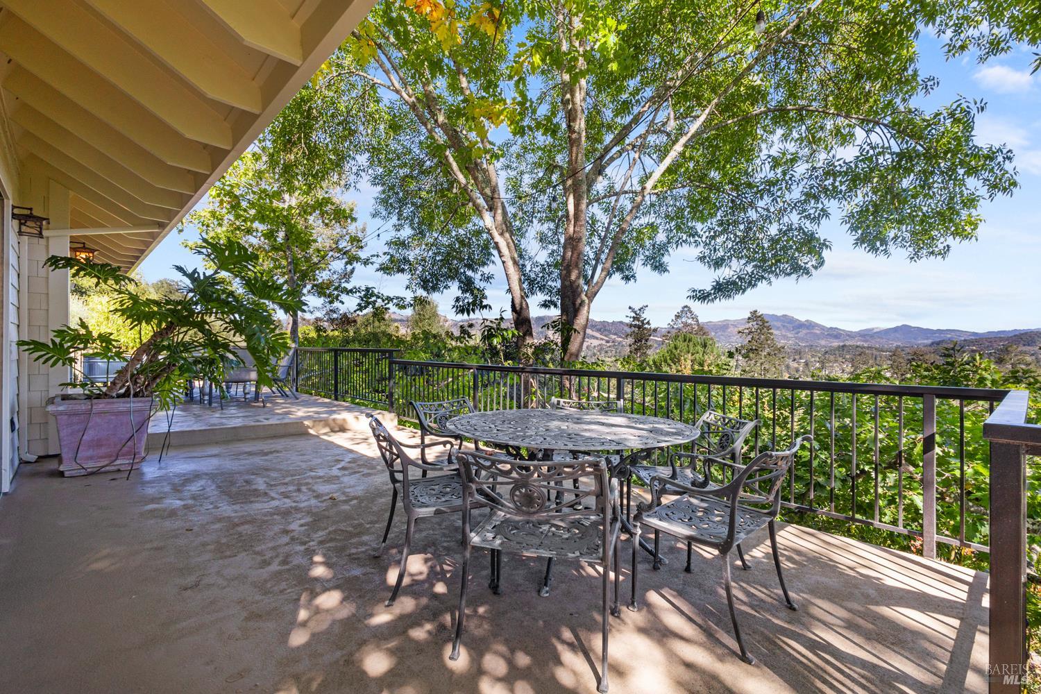 1424 Quail Court Santa Rosa CA 95404