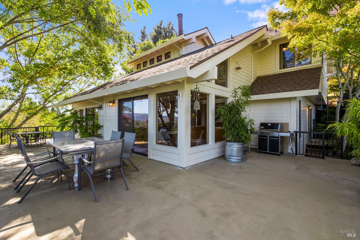 1424 Quail Court Santa Rosa CA 95404