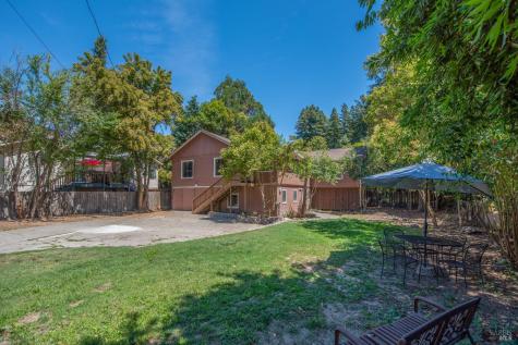 10671 Forest Hills Road Forestville CA 95436