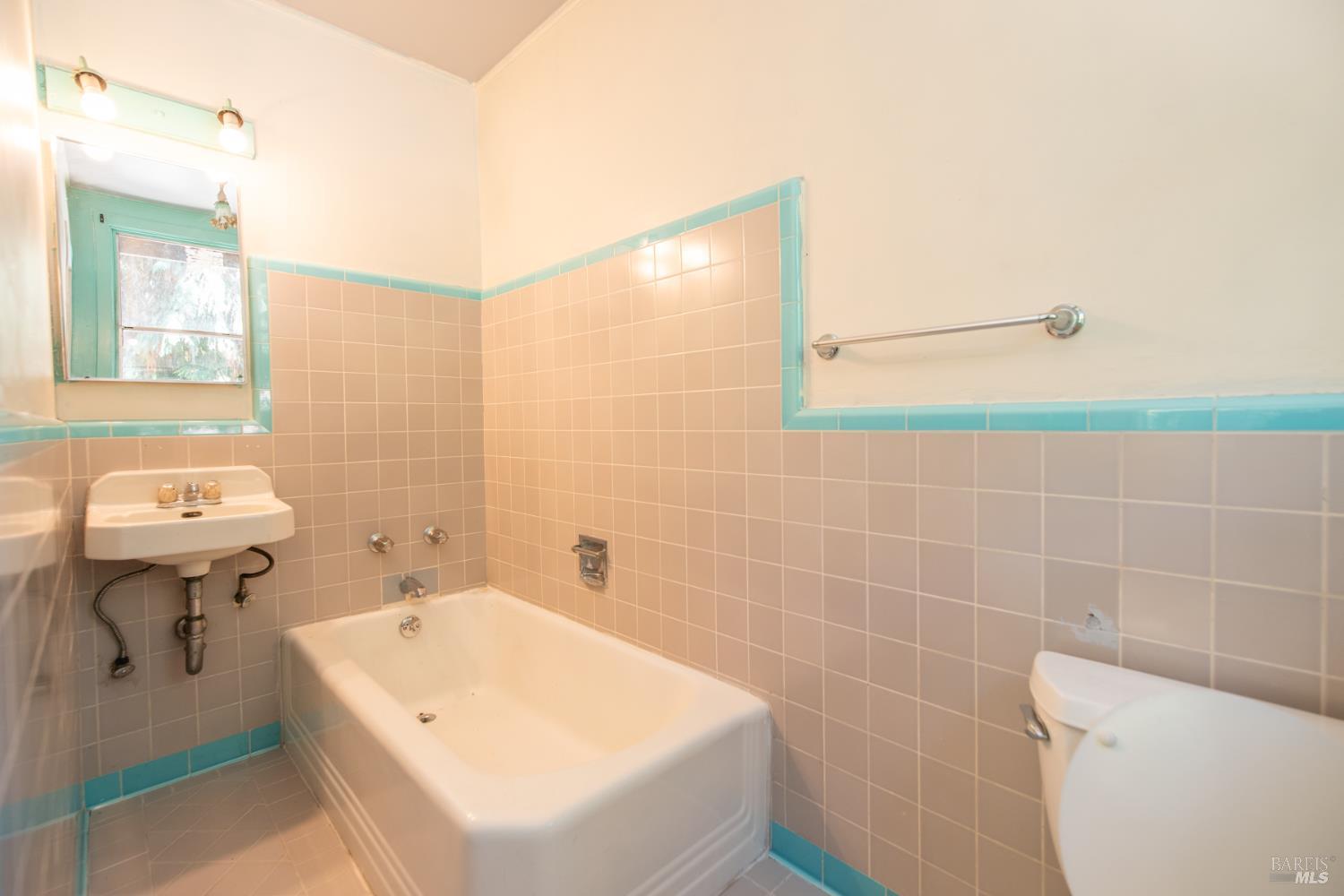 10671 Forest Hills Road Forestville CA 95436