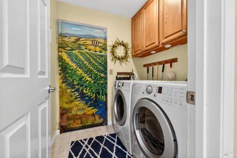 8536 Planetree Drive Windsor CA 95492