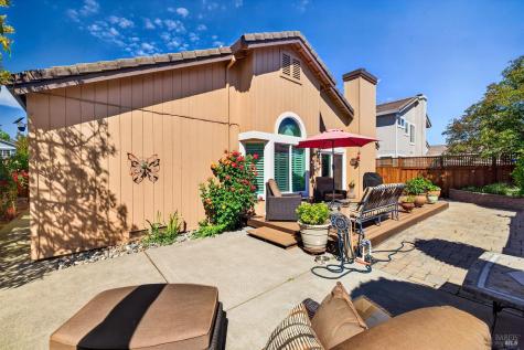 8536 Planetree Drive Windsor CA 95492