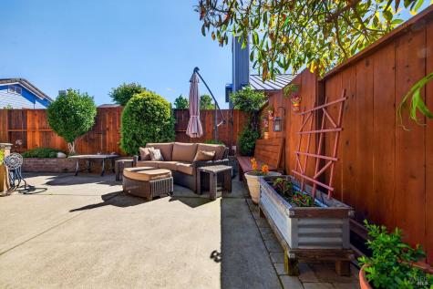 8536 Planetree Drive Windsor CA 95492