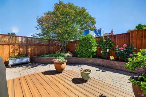 8536 Planetree Drive Windsor CA 95492