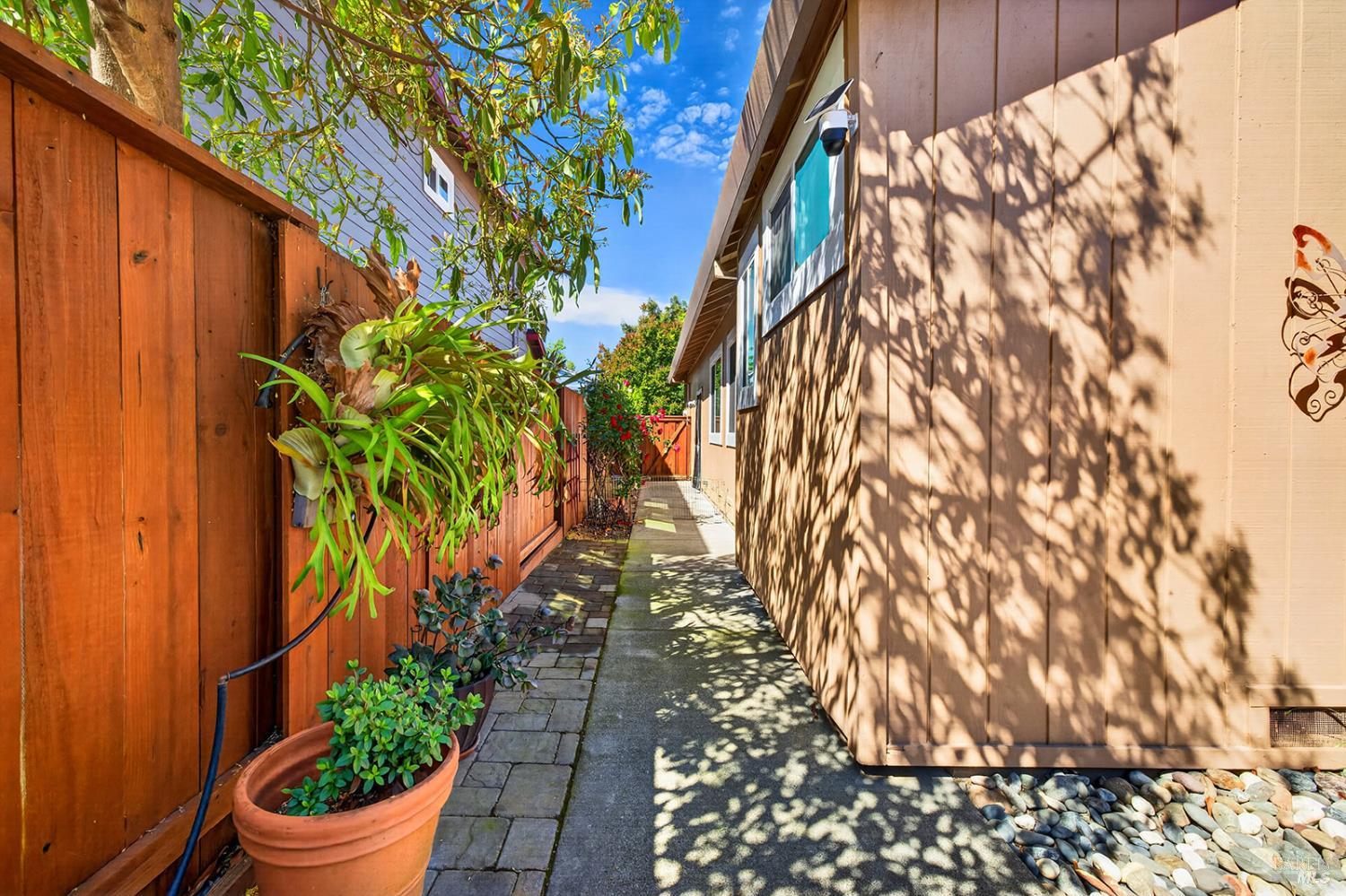 8536 Planetree Drive Windsor CA 95492