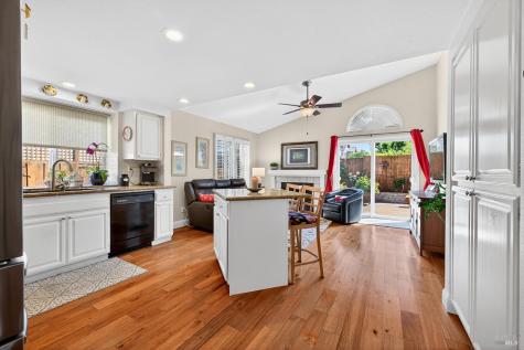 8536 Planetree Drive Windsor CA 95492