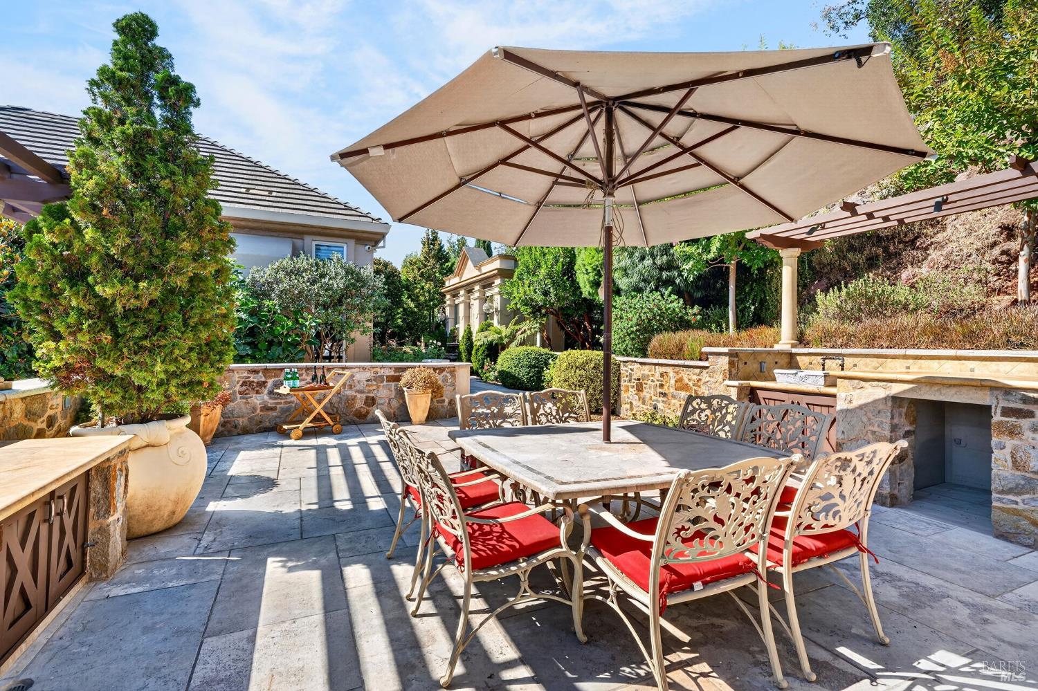 1176 Castle Oaks Drive Napa CA 94558