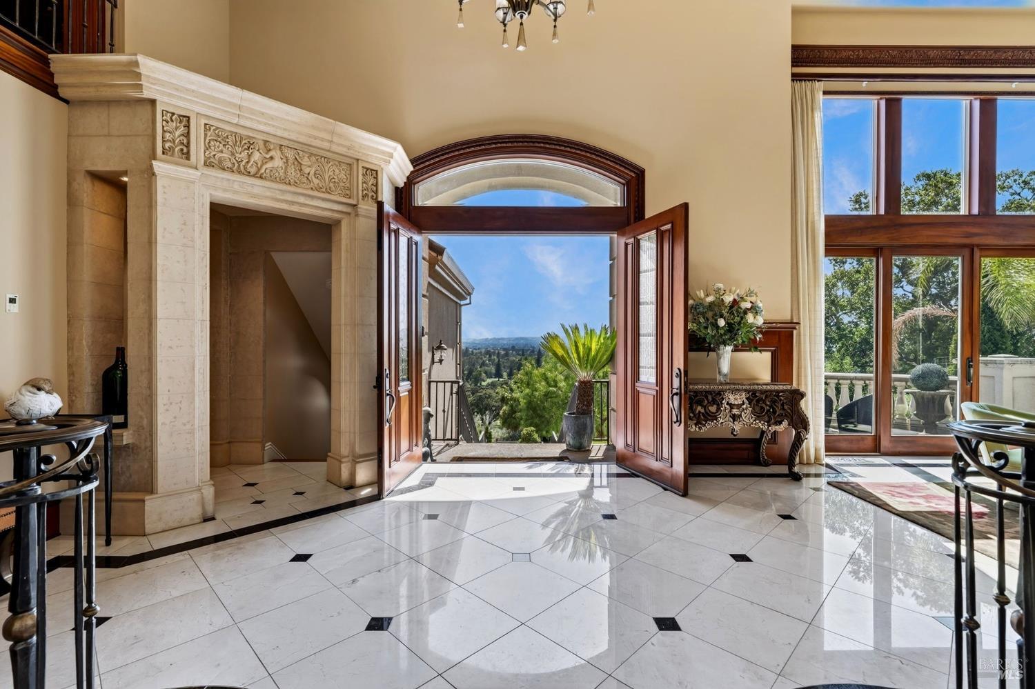1176 Castle Oaks Drive Napa CA 94558