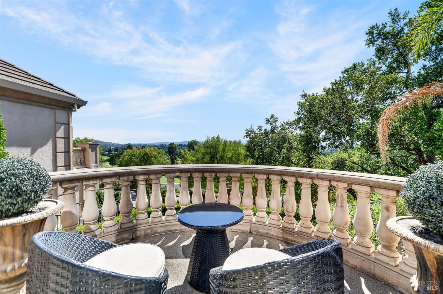 1176 Castle Oaks Drive Napa CA 94558