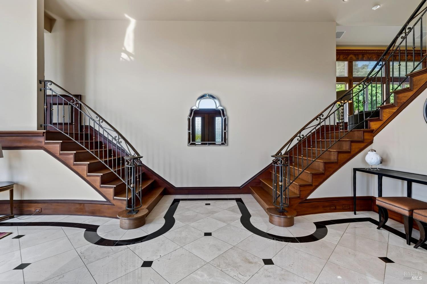 1176 Castle Oaks Drive Napa CA 94558