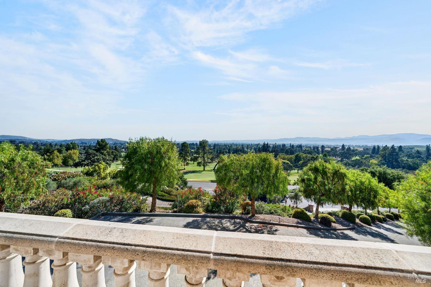 1176 Castle Oaks Drive Napa CA 94558