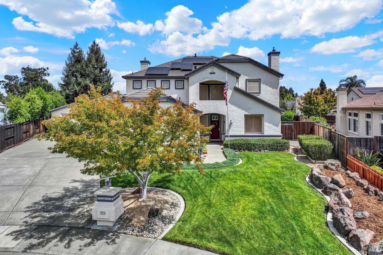 325 Stoneridge Circle Vacaville CA 95687