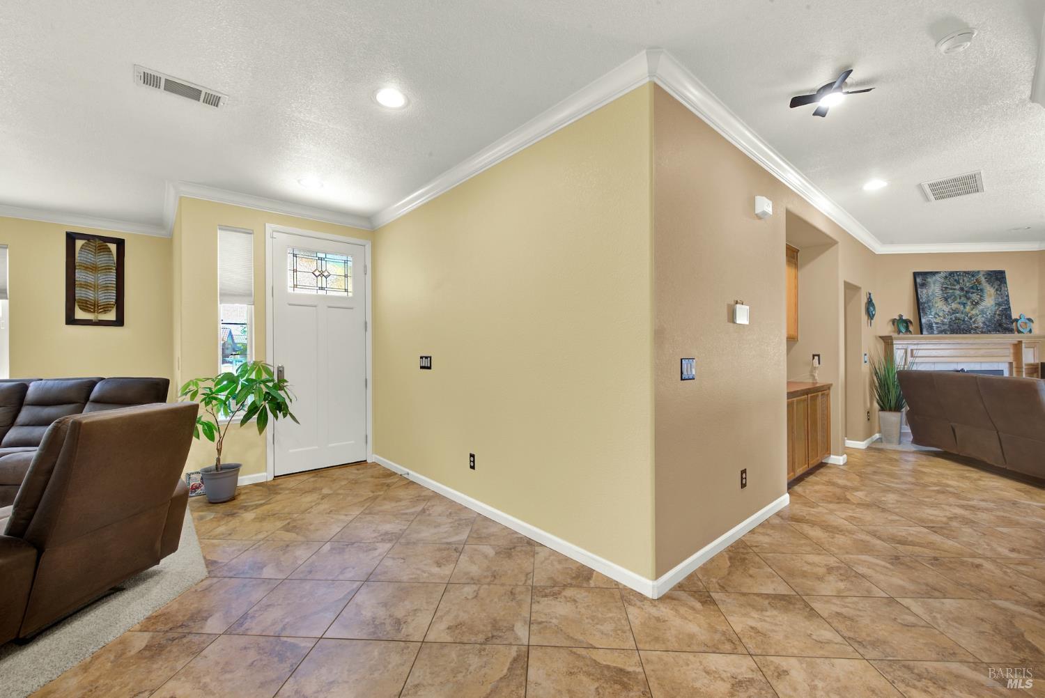 325 Stoneridge Circle Vacaville CA 95687