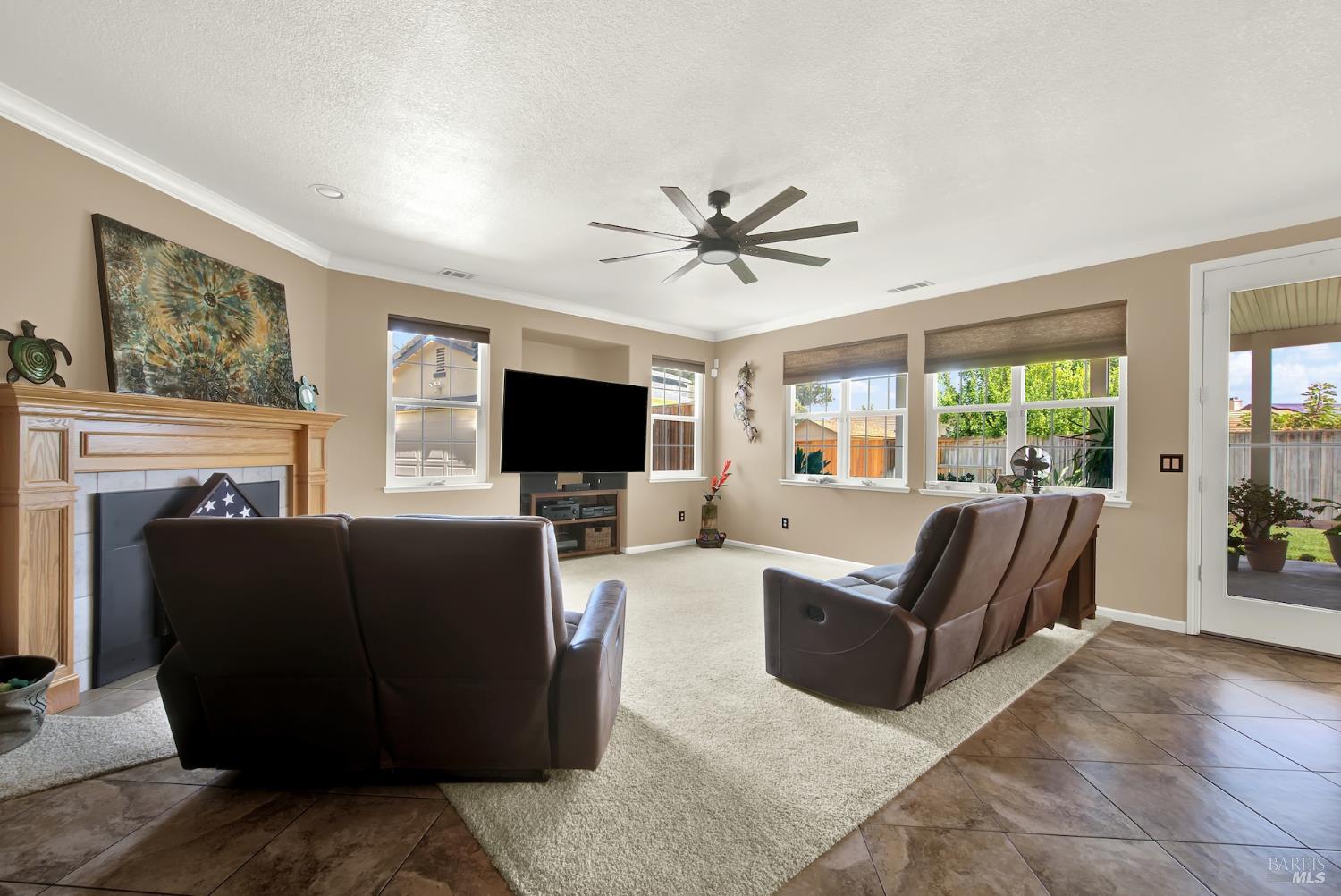 325 Stoneridge Circle Vacaville CA 95687