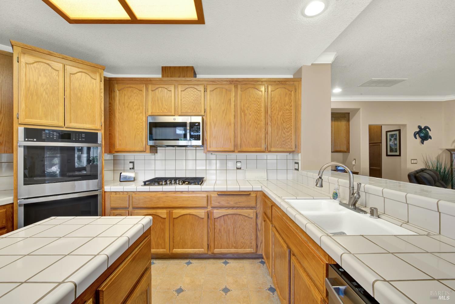 325 Stoneridge Circle Vacaville CA 95687