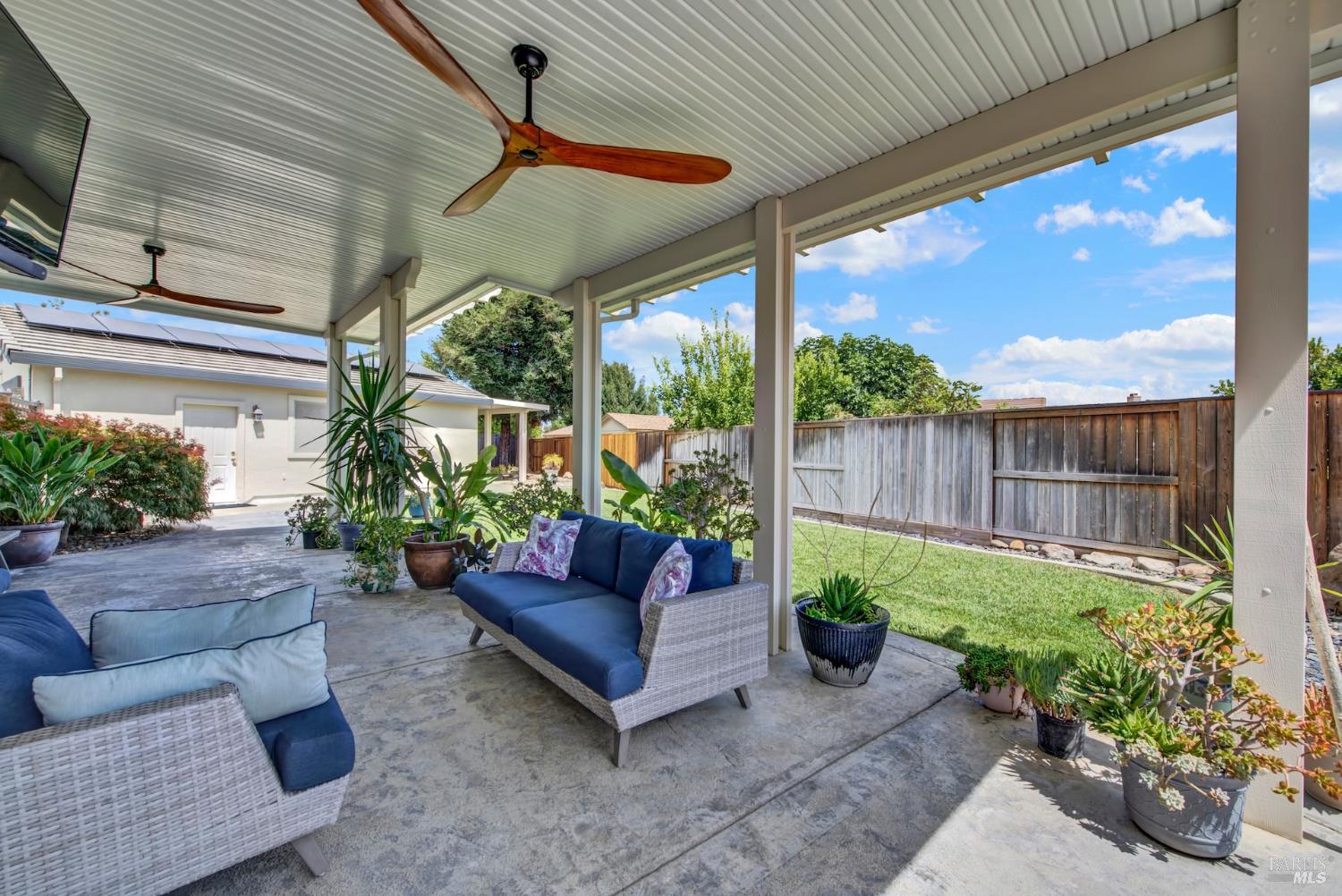325 Stoneridge Circle Vacaville CA 95687