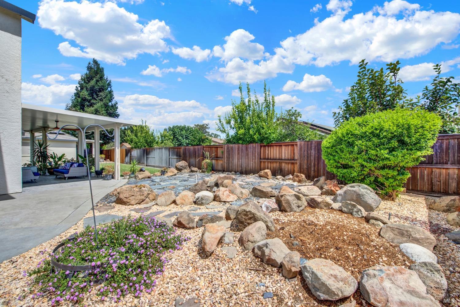 325 Stoneridge Circle Vacaville CA 95687