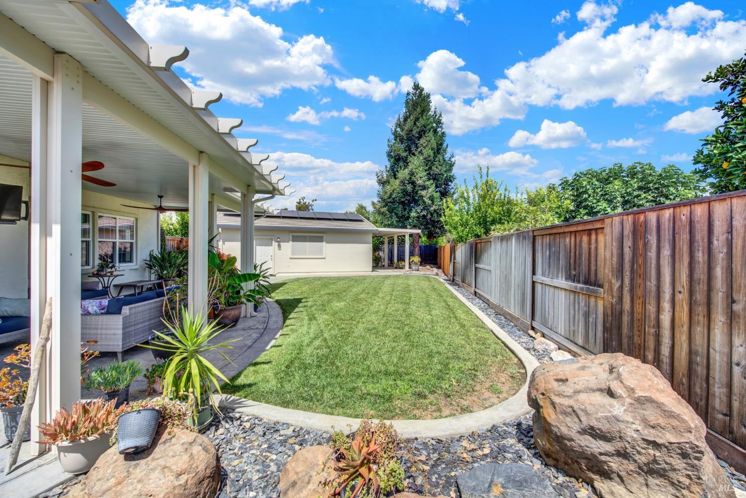 325 Stoneridge Circle Vacaville CA 95687