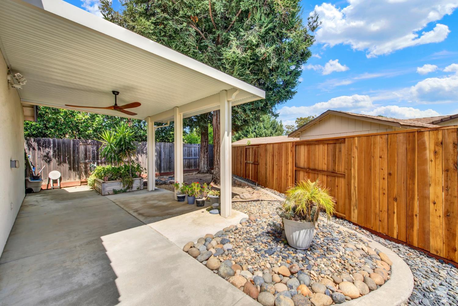 325 Stoneridge Circle Vacaville CA 95687