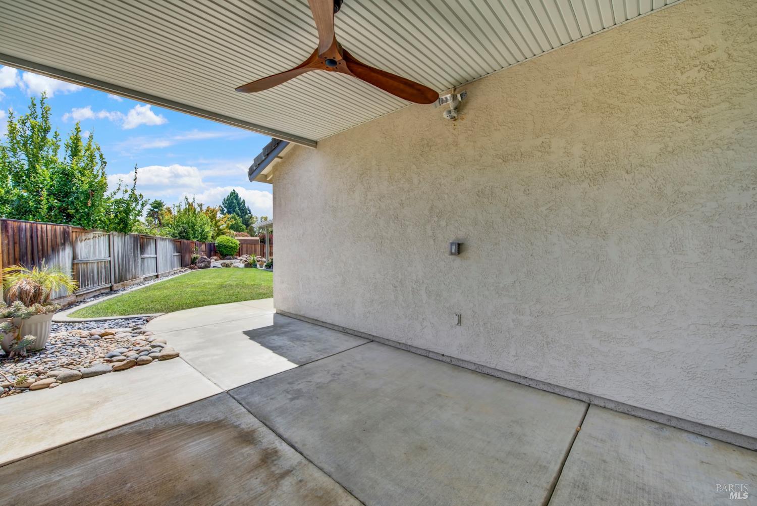 325 Stoneridge Circle Vacaville CA 95687