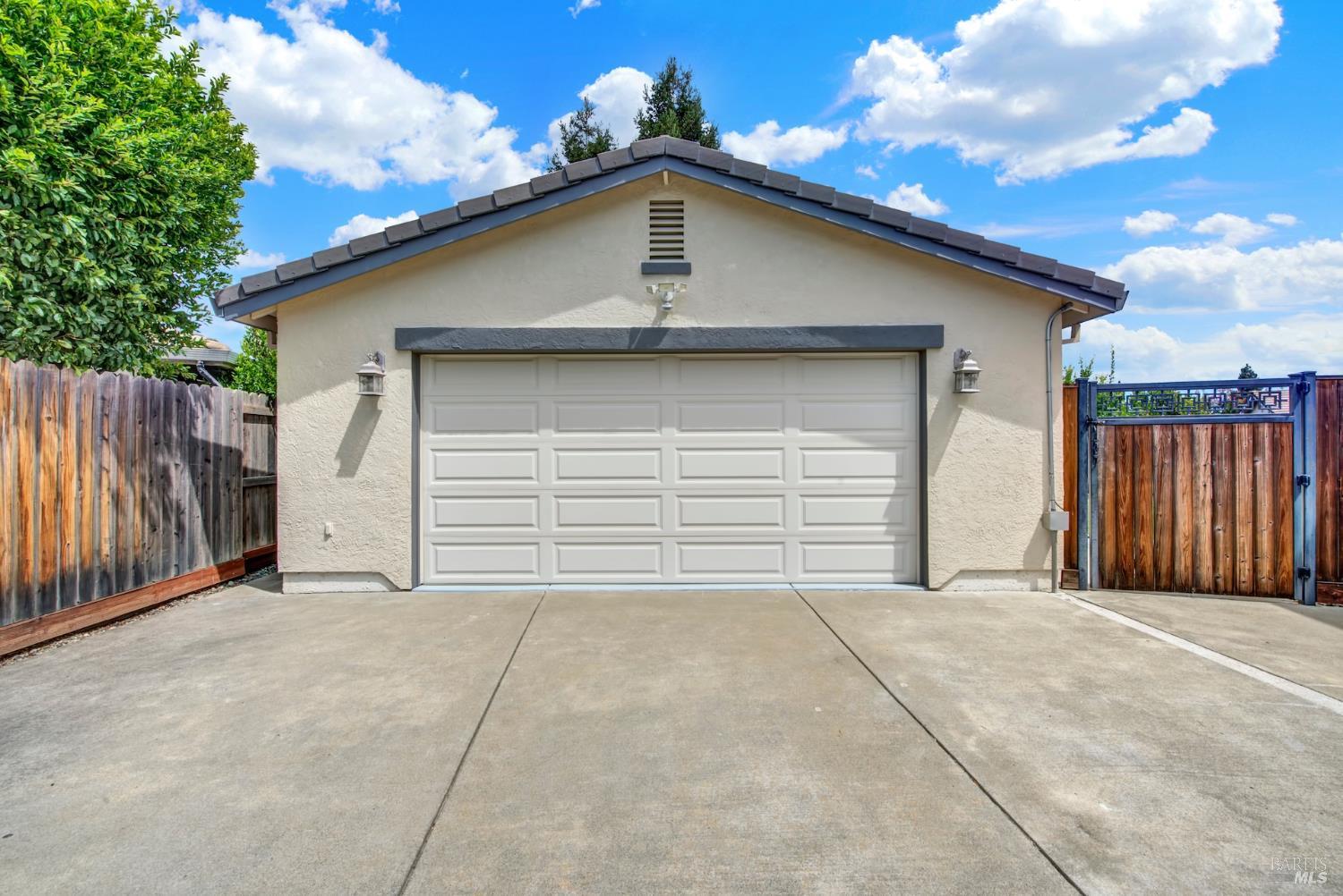 325 Stoneridge Circle Vacaville CA 95687