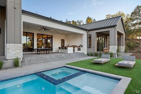 3979 Clearbrook Court Santa Rosa CA 95403