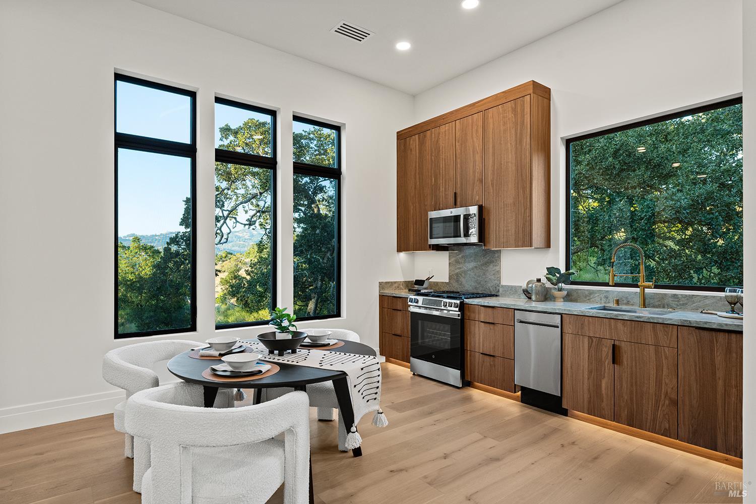 3979 Clearbrook Court Santa Rosa CA 95403
