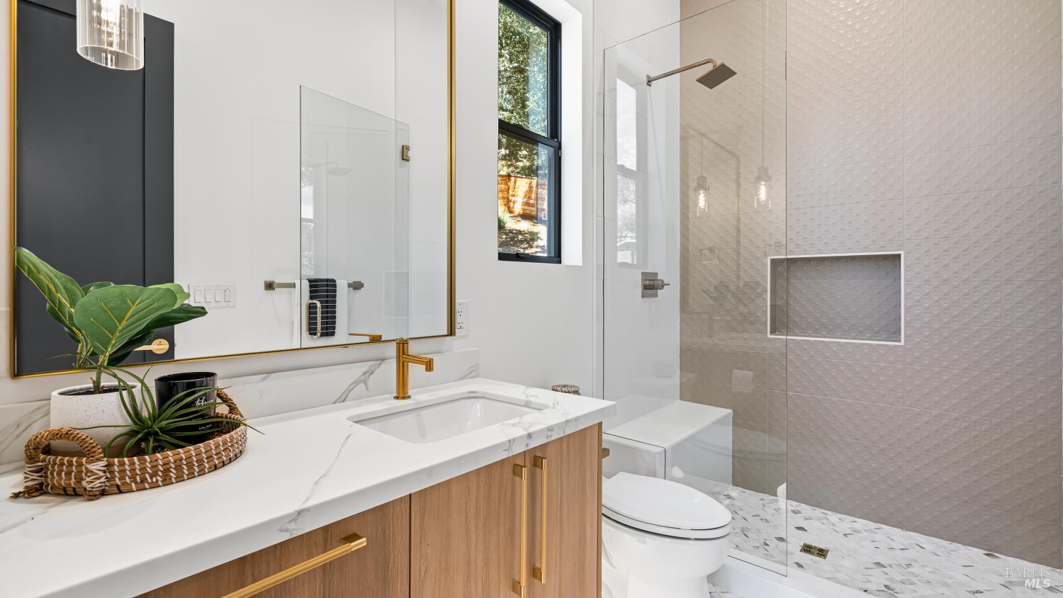 1580 Clear Ridge Drive Healdsburg CA 95448