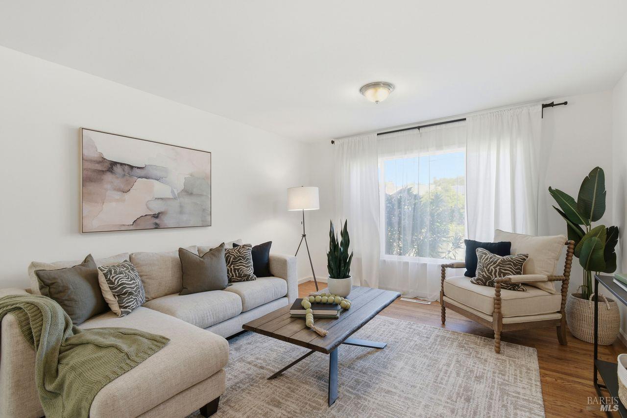 1835 Tisserand Drive Santa Rosa CA 95405