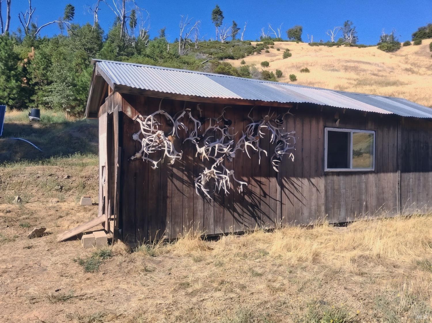 34100 Mendocino Pass Road Covelo CA 95428
