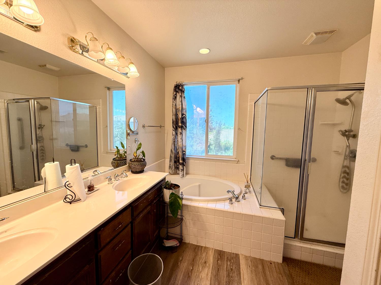 5686 Oakwood Drive Linda CA 95901