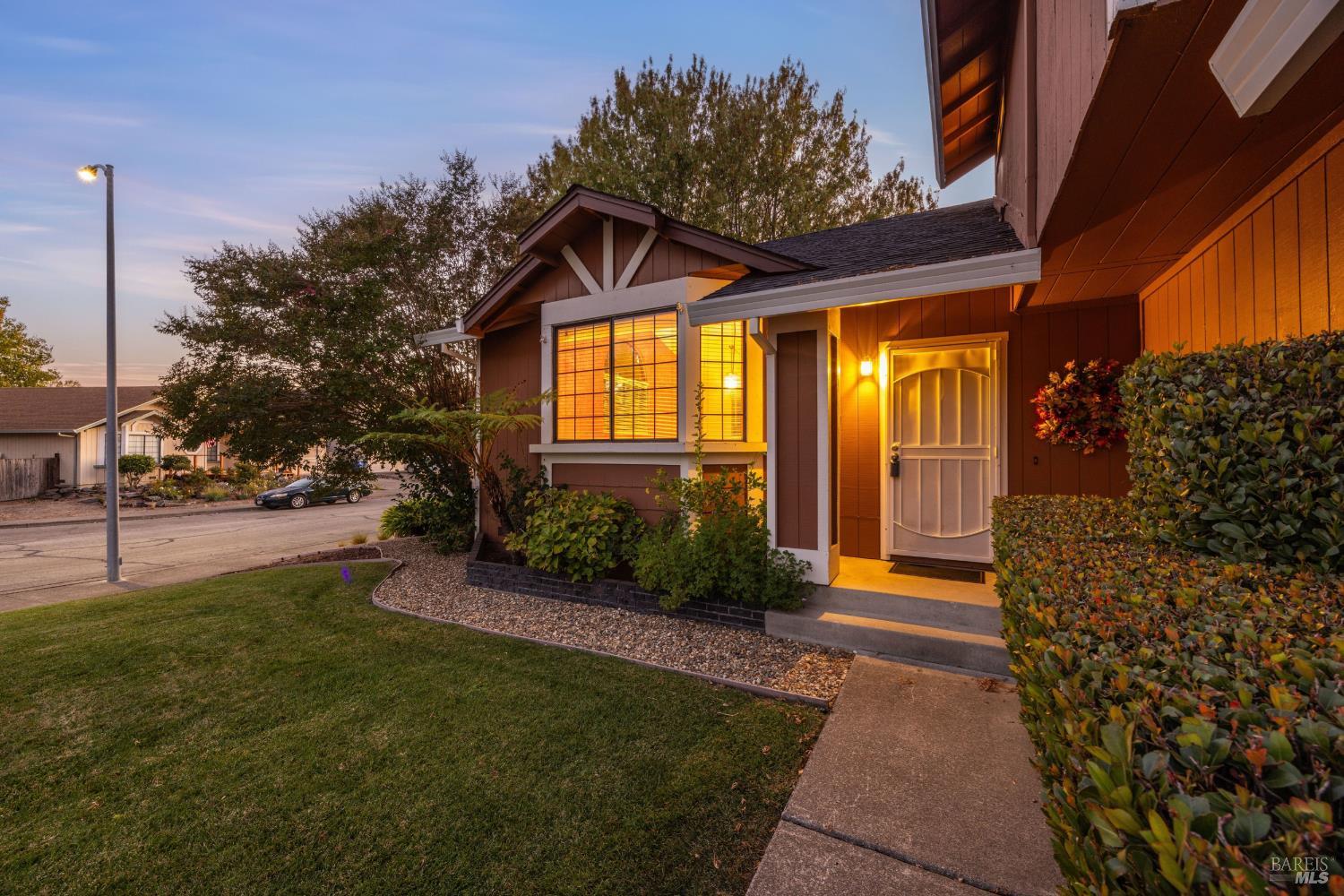 105 Jutta Way Windsor CA 95492