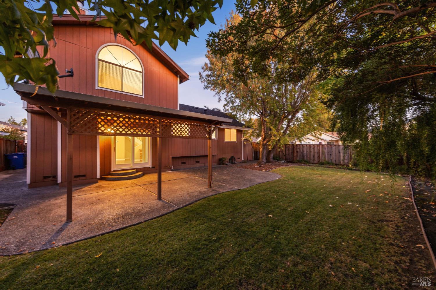 105 Jutta Way Windsor CA 95492