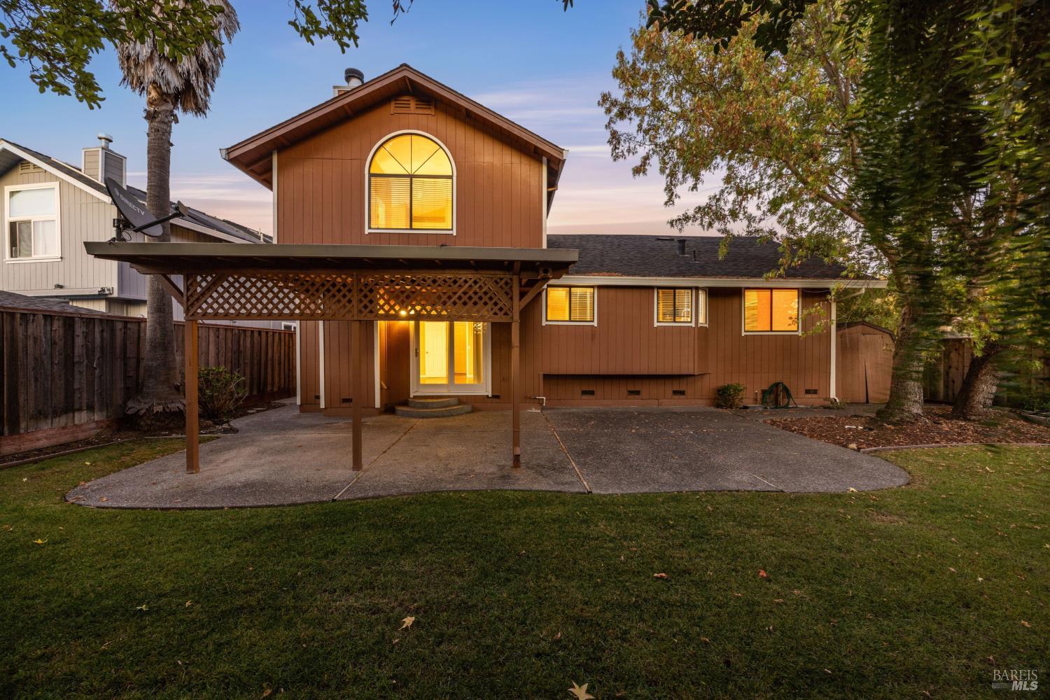 105 Jutta Way Windsor CA 95492