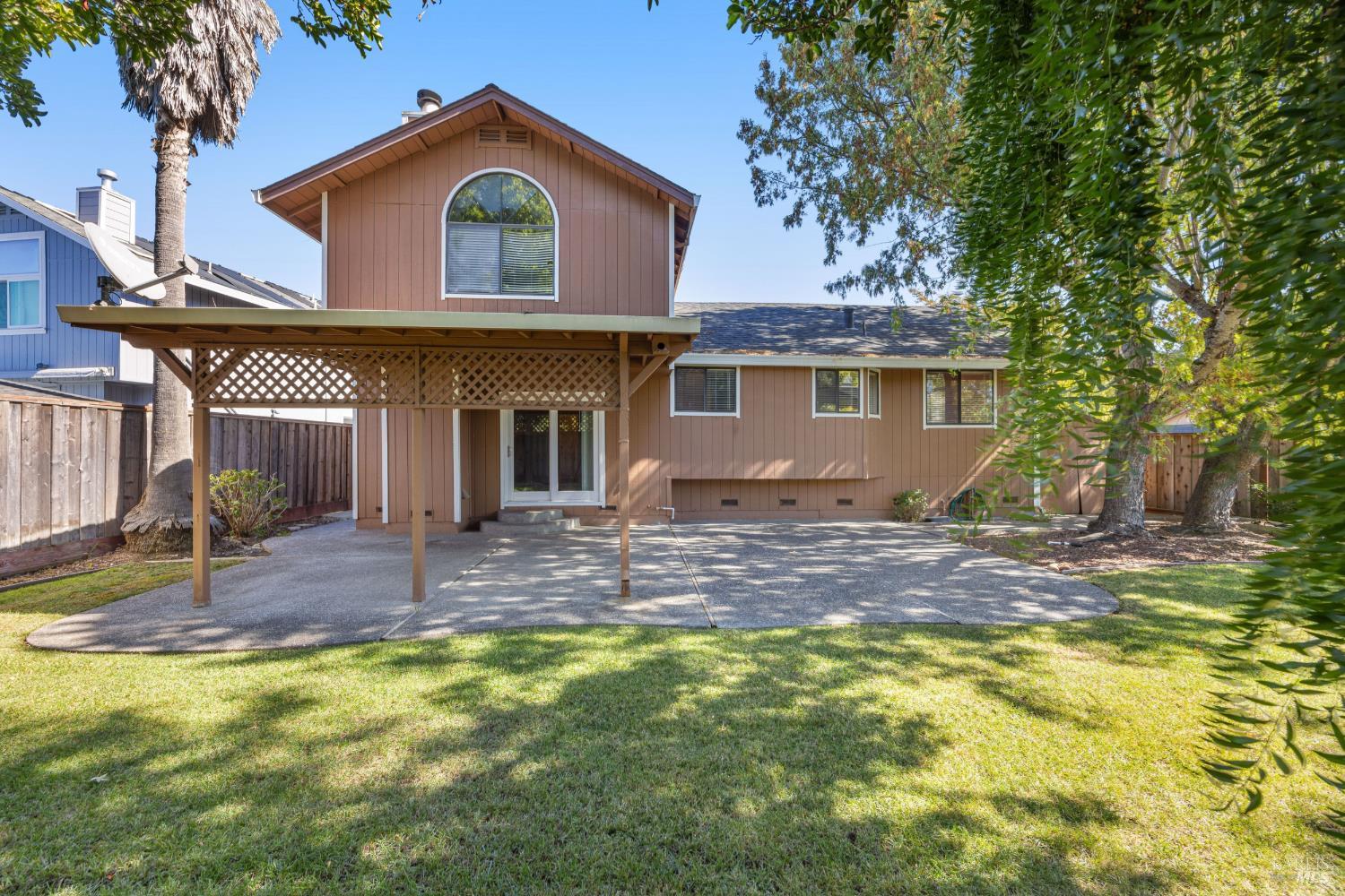 105 Jutta Way Windsor CA 95492