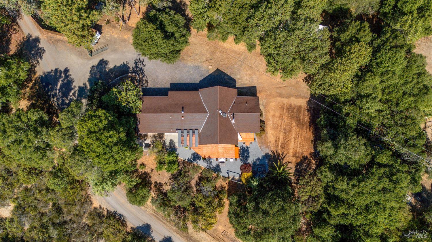1500 Woodway Lane Redwood Valley CA 95470