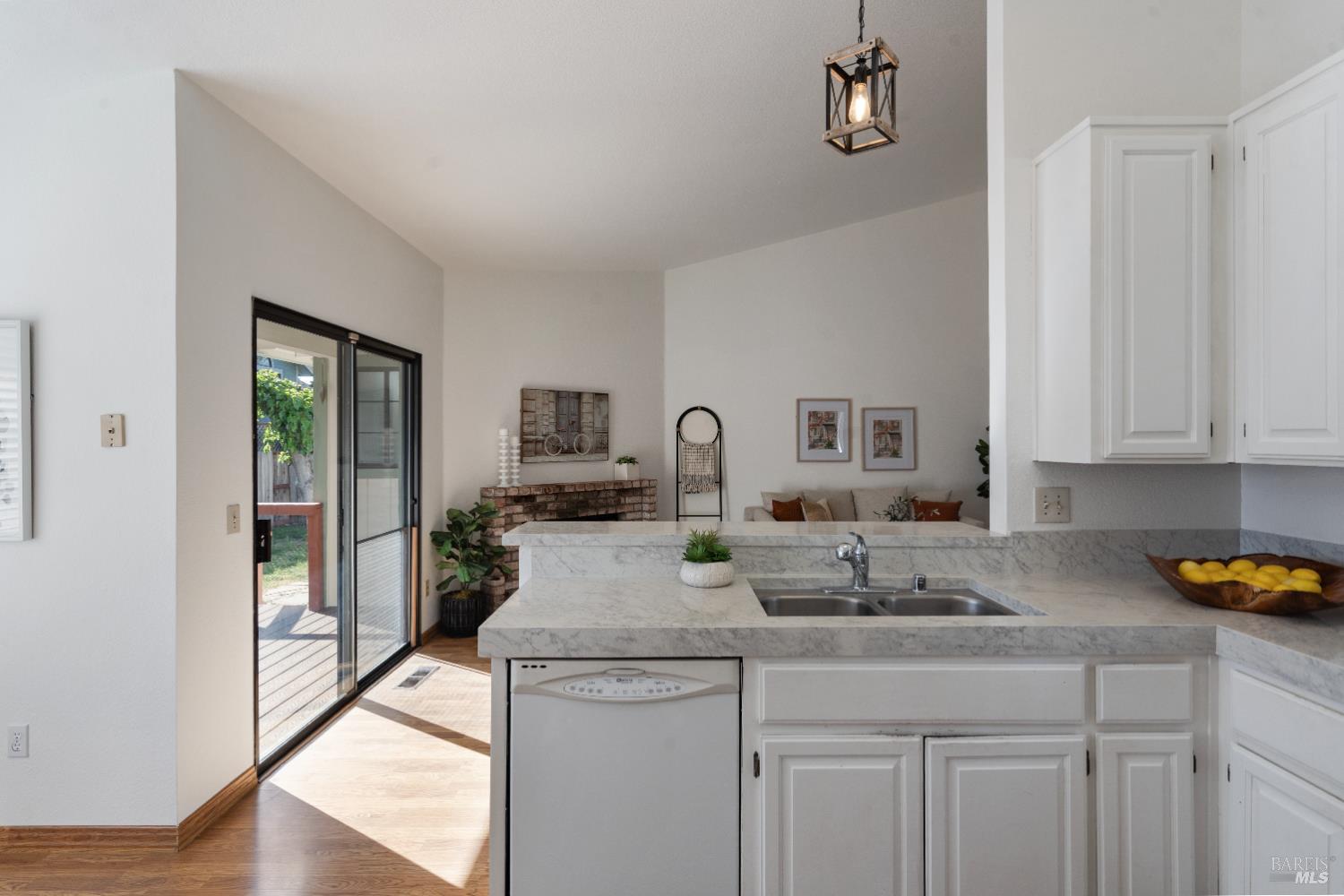8 Starling Drive Petaluma CA 94954