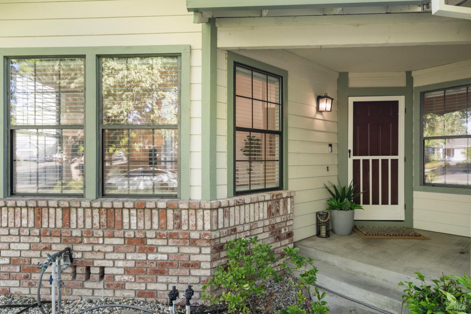 8 Starling Drive Petaluma CA 94954