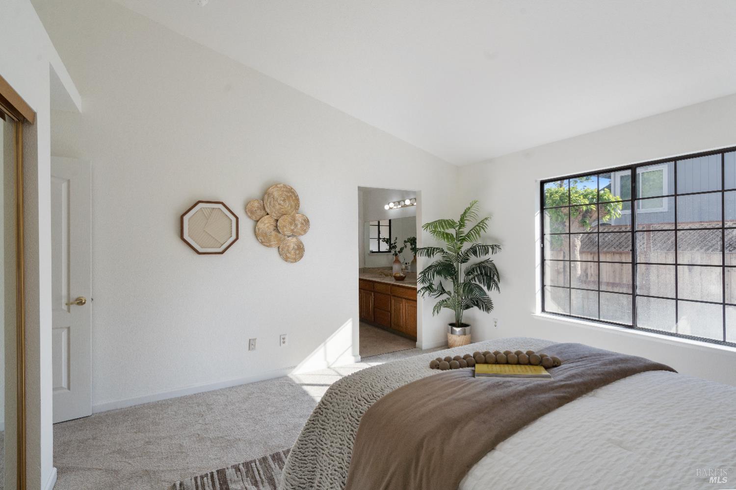 8 Starling Drive Petaluma CA 94954