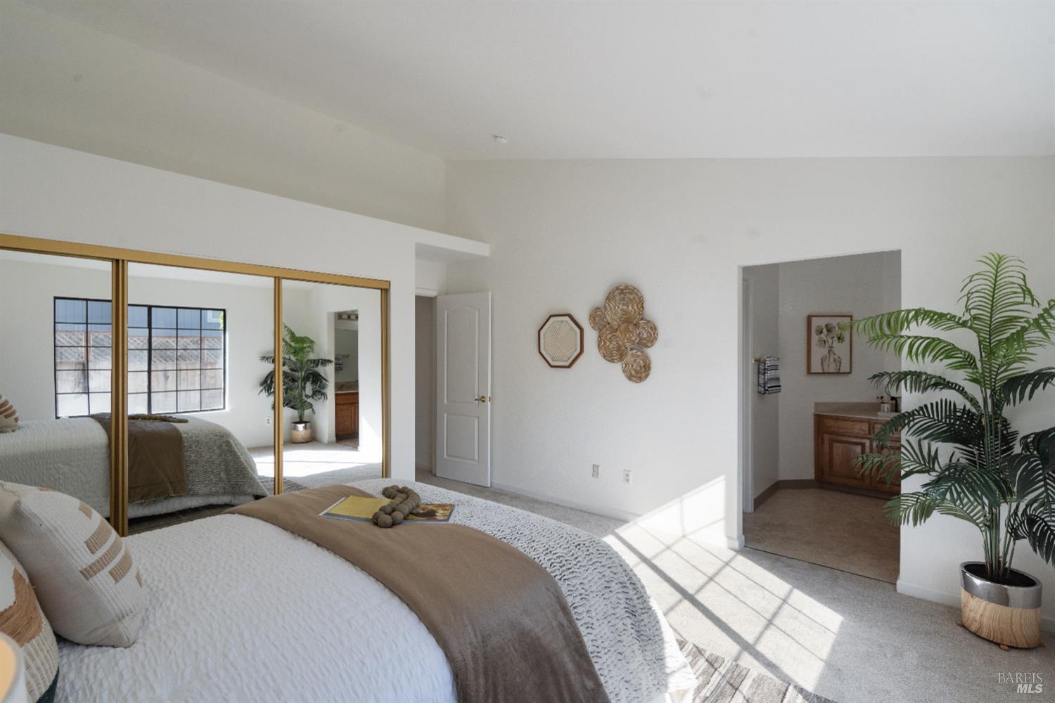 8 Starling Drive Petaluma CA 94954