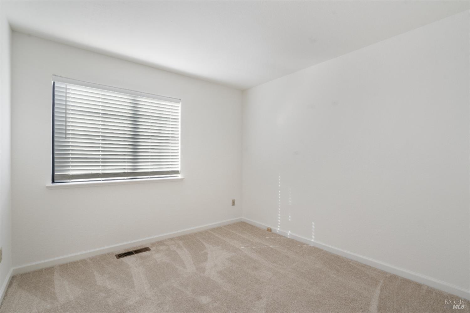 8 Starling Drive Petaluma CA 94954