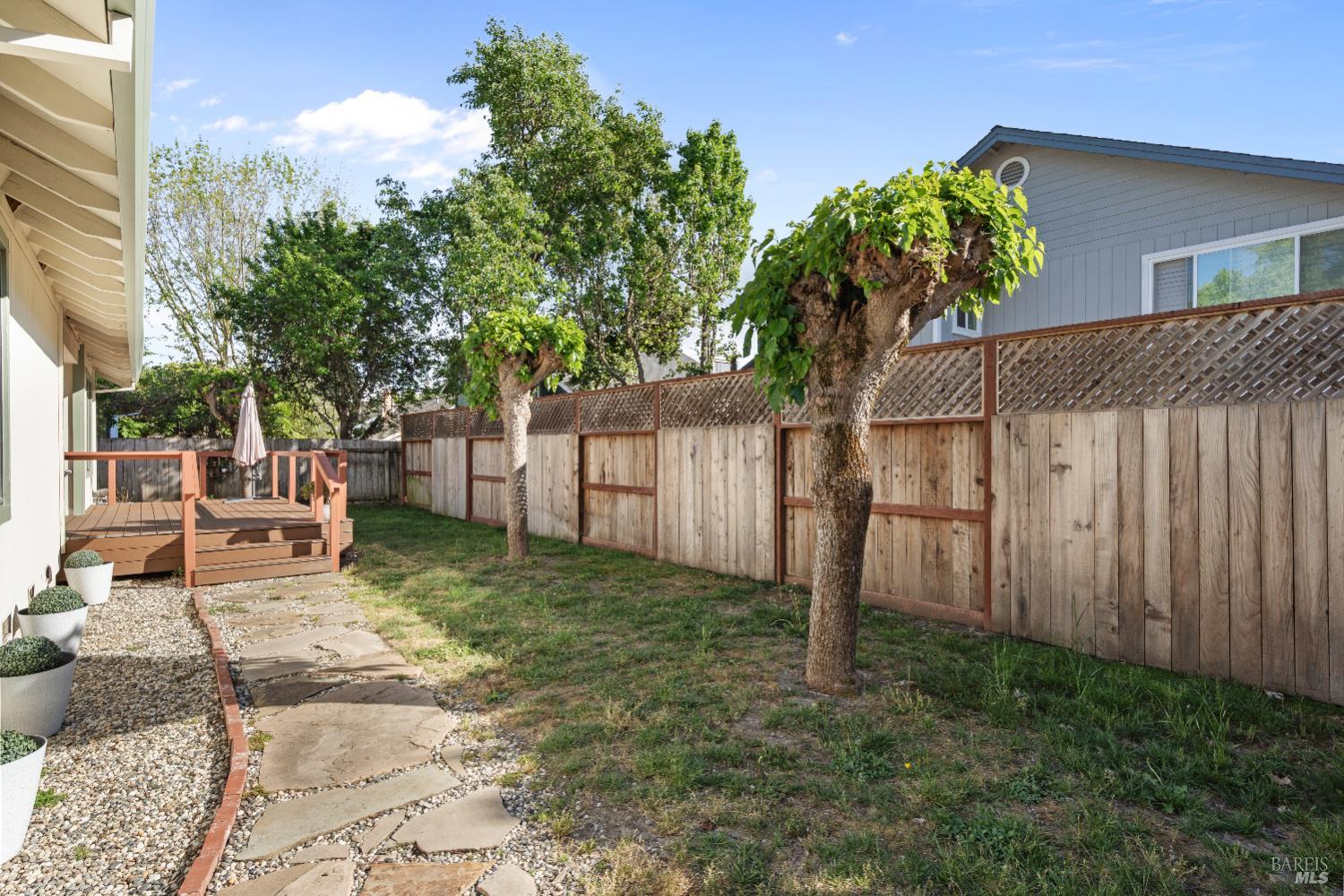 8 Starling Drive Petaluma CA 94954