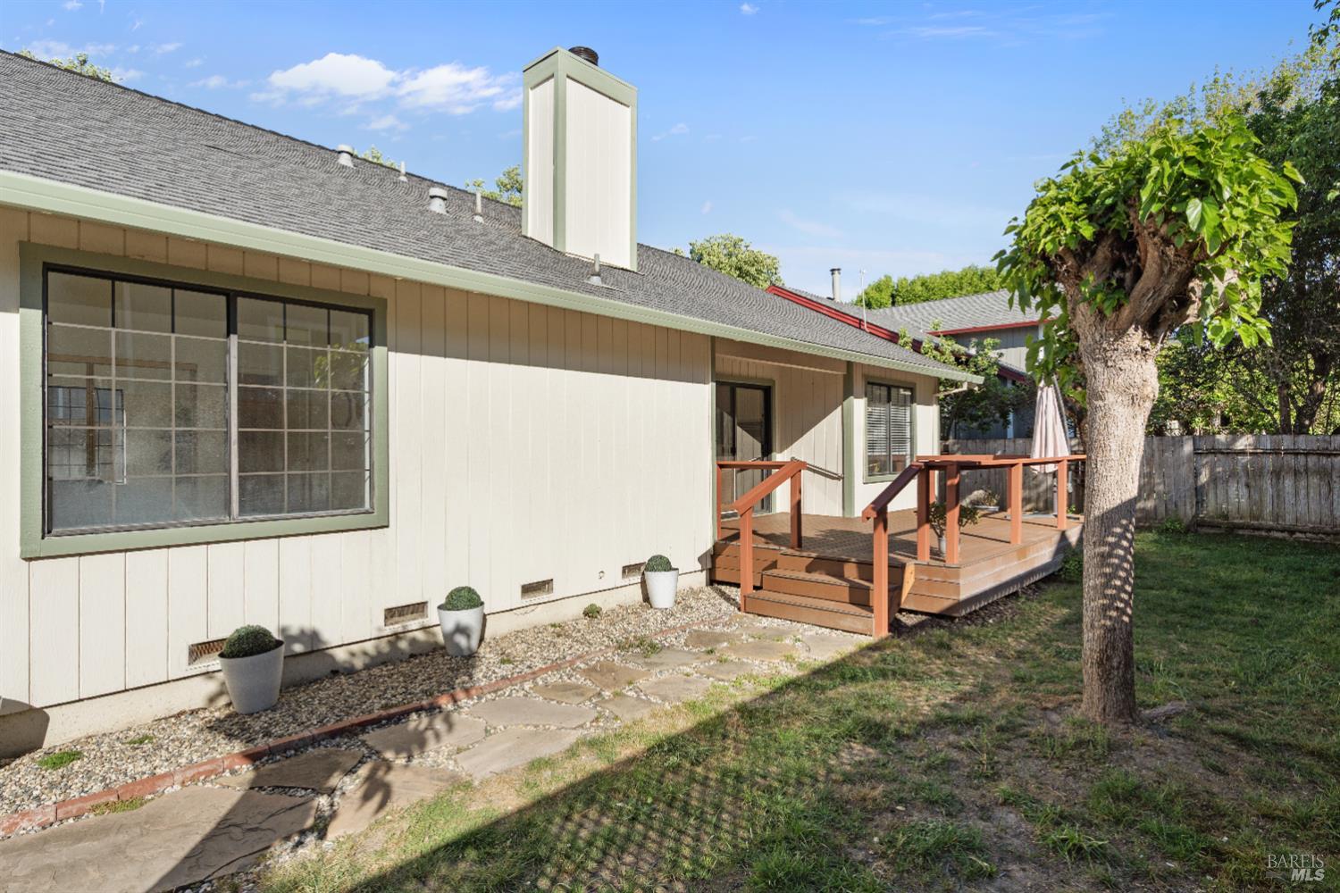 8 Starling Drive Petaluma CA 94954