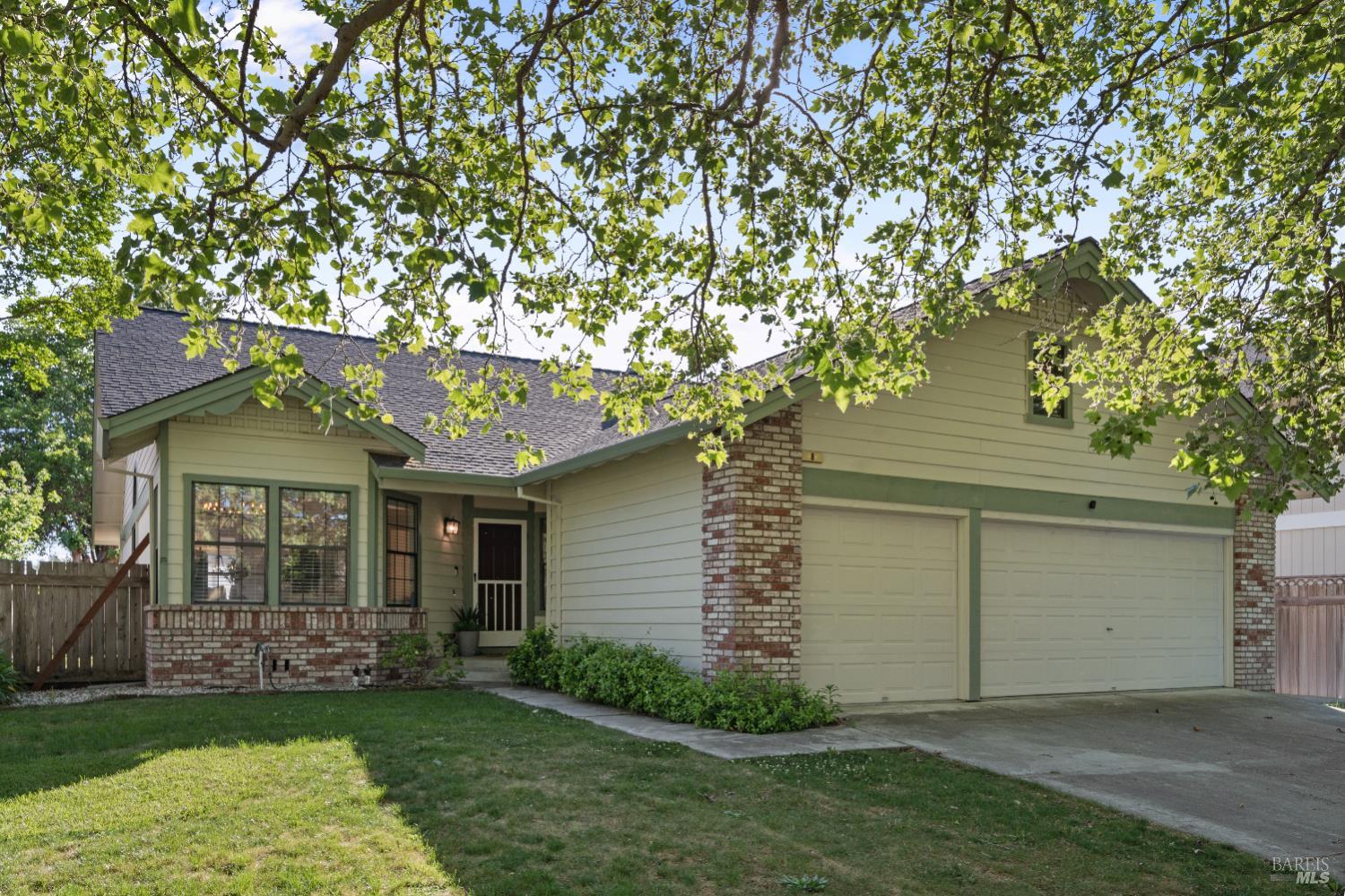 8 Starling Drive Petaluma CA 94954
