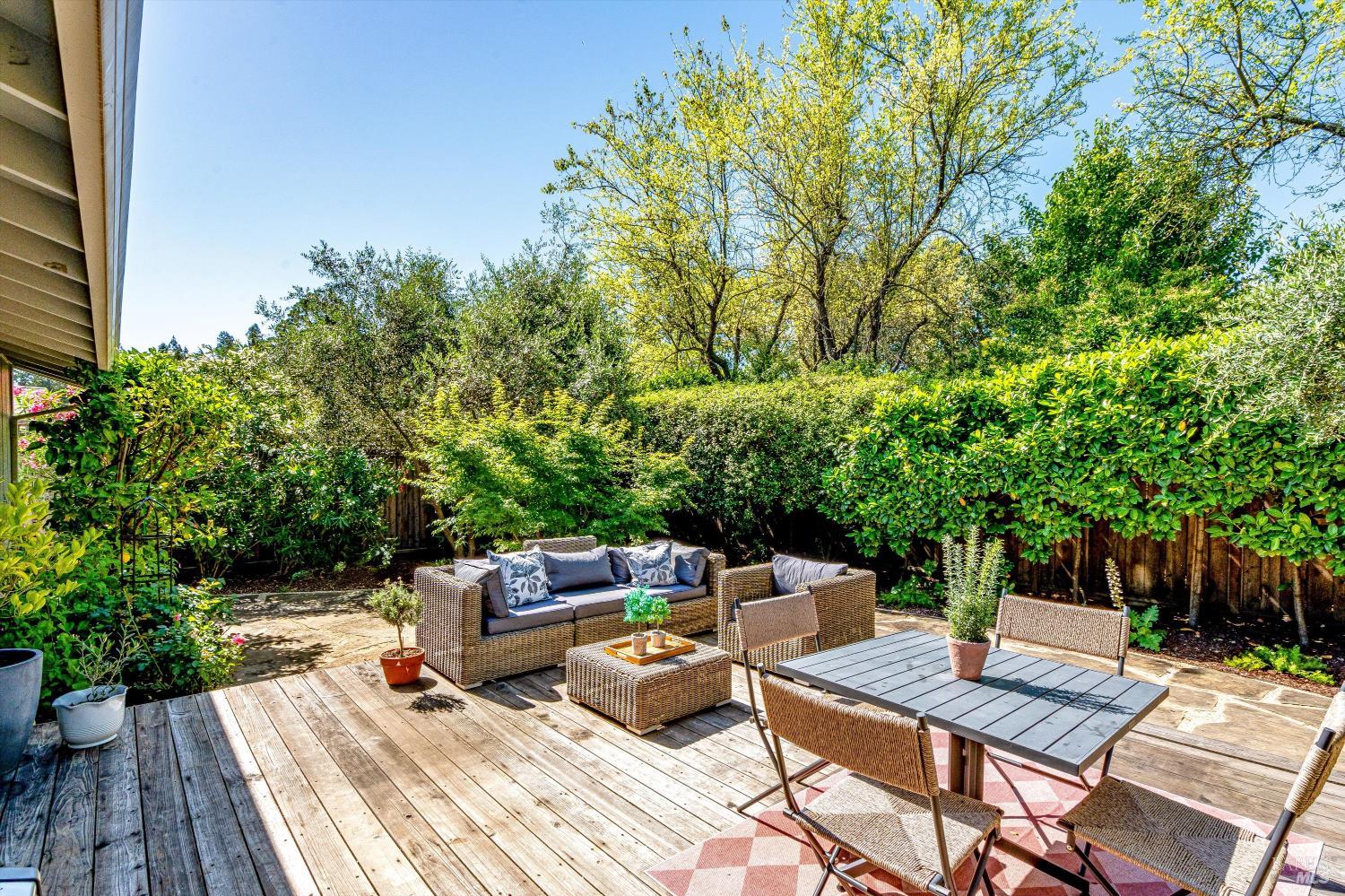 1291 Sylvaner Avenue St. Helena CA 94574