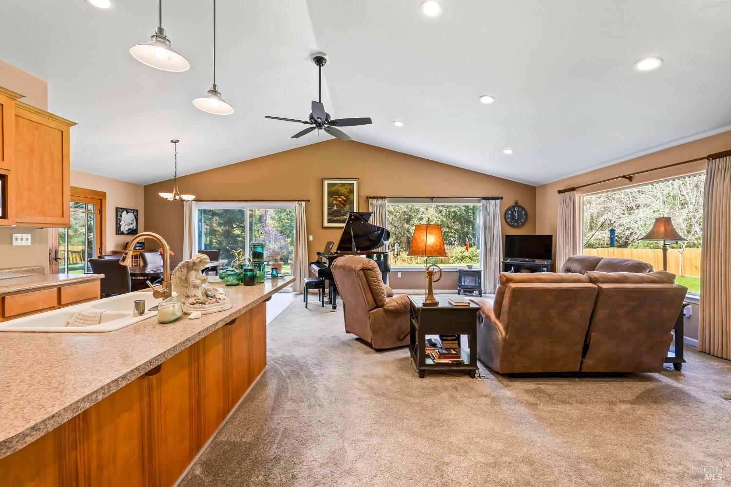 31195 Brush Creek Road Fort Bragg CA 95437