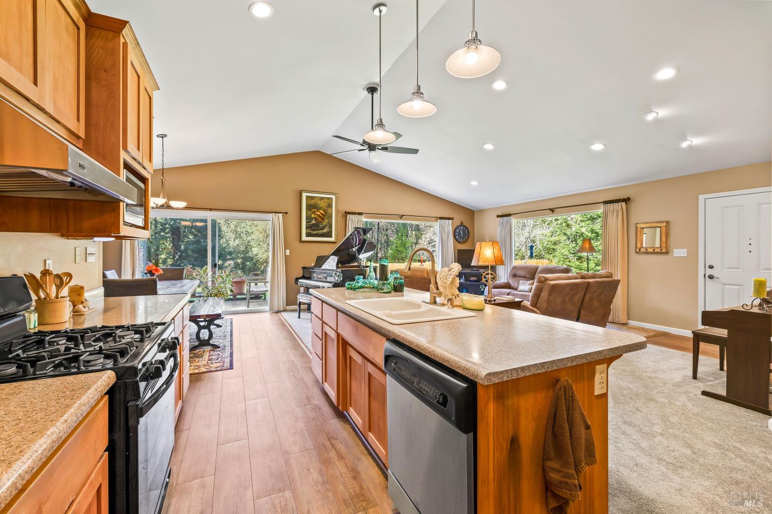 31195 Brush Creek Road Fort Bragg CA 95437