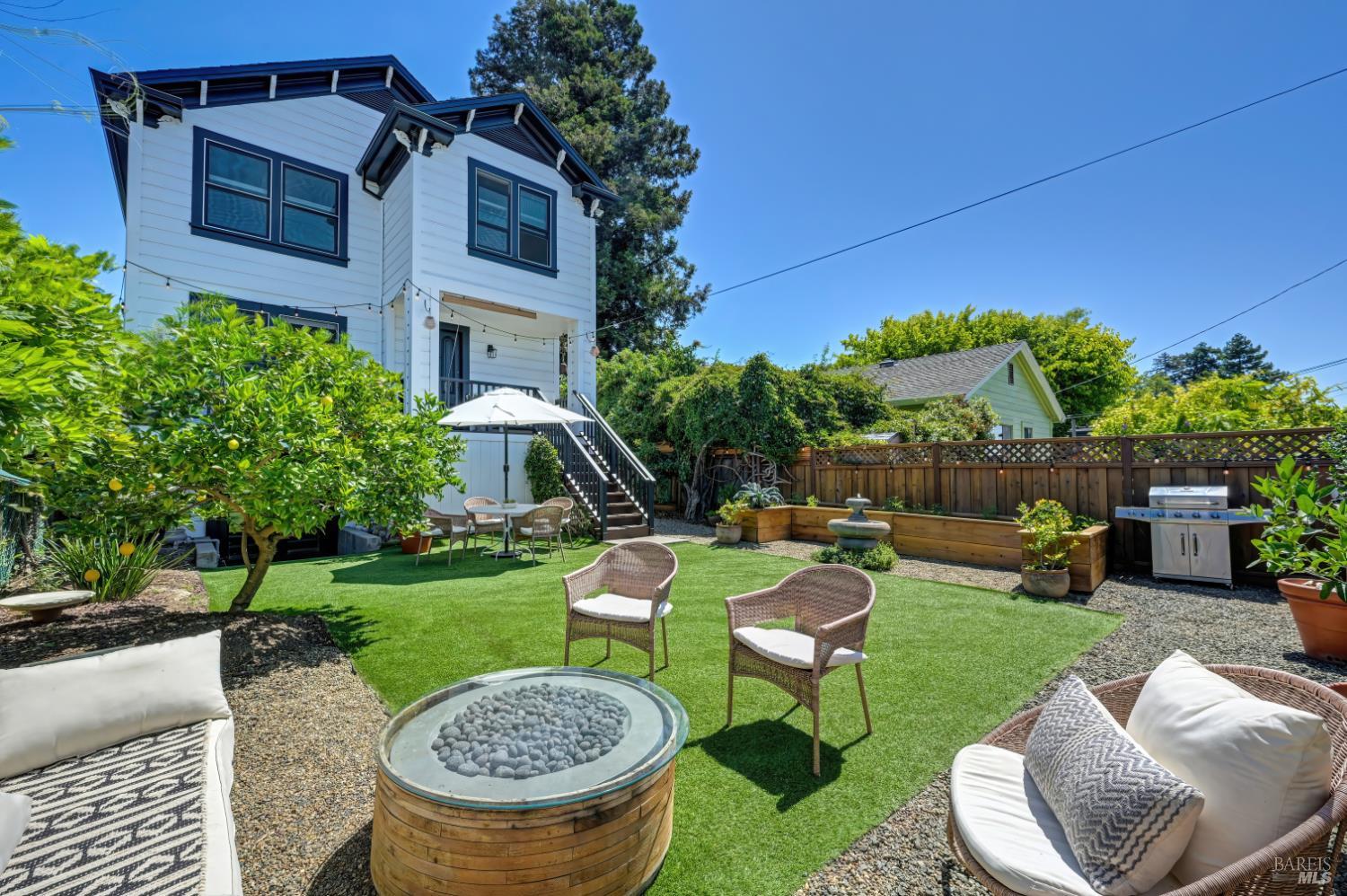 440 W J Street Benicia CA 94510