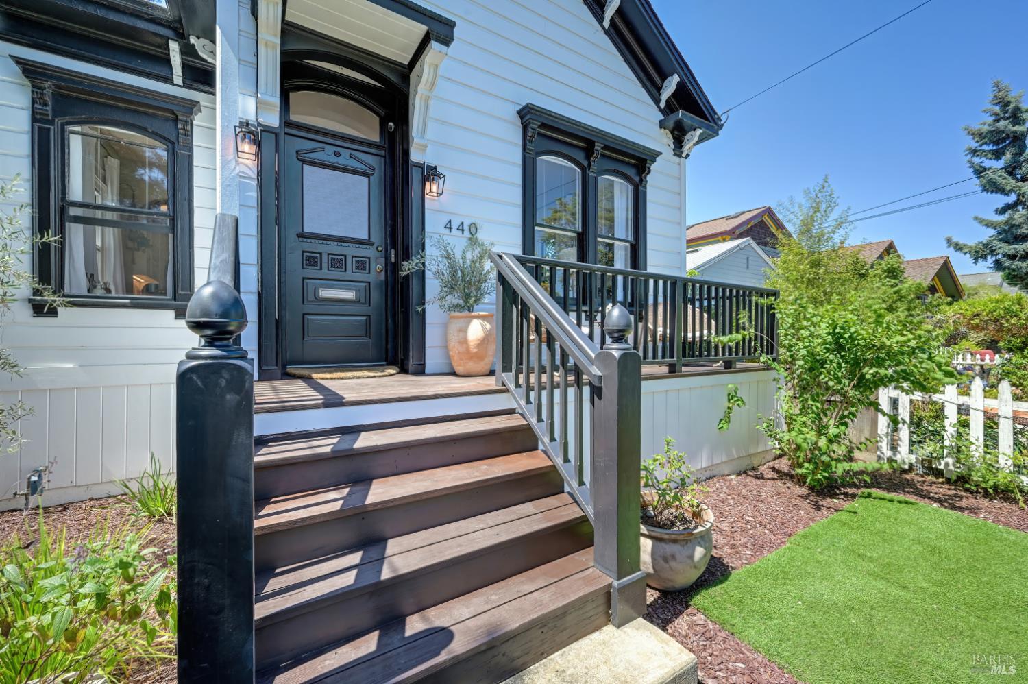 440 W J Street Benicia CA 94510