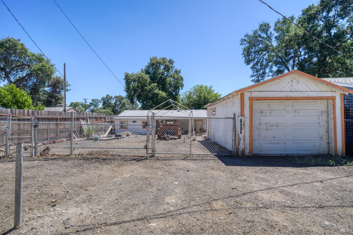 14677 Palmer Avenue Clearlake CA 95422